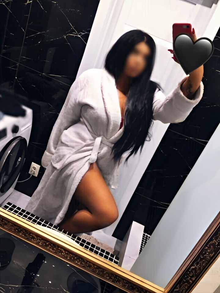 Каролина привлекальеная девушка из Махачкалы цена от 5000 руб