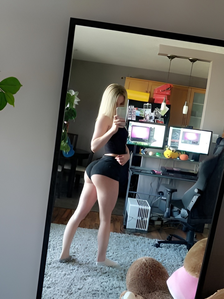 Марта привлекальеная девушка из Махачкалы цена от 2500 руб