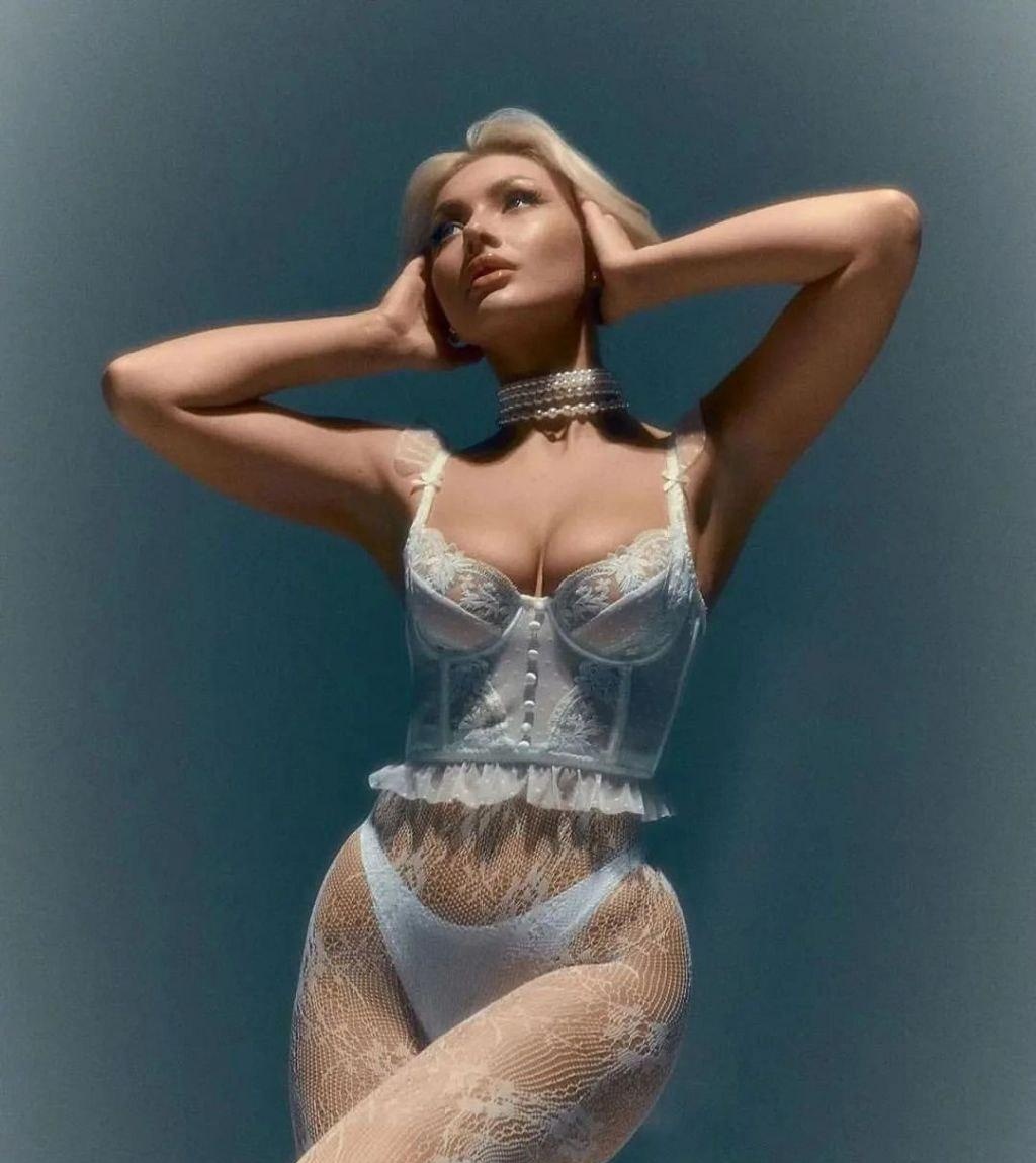 Варвара привлекальеная девушка из Махачкалы цена от 4000 руб