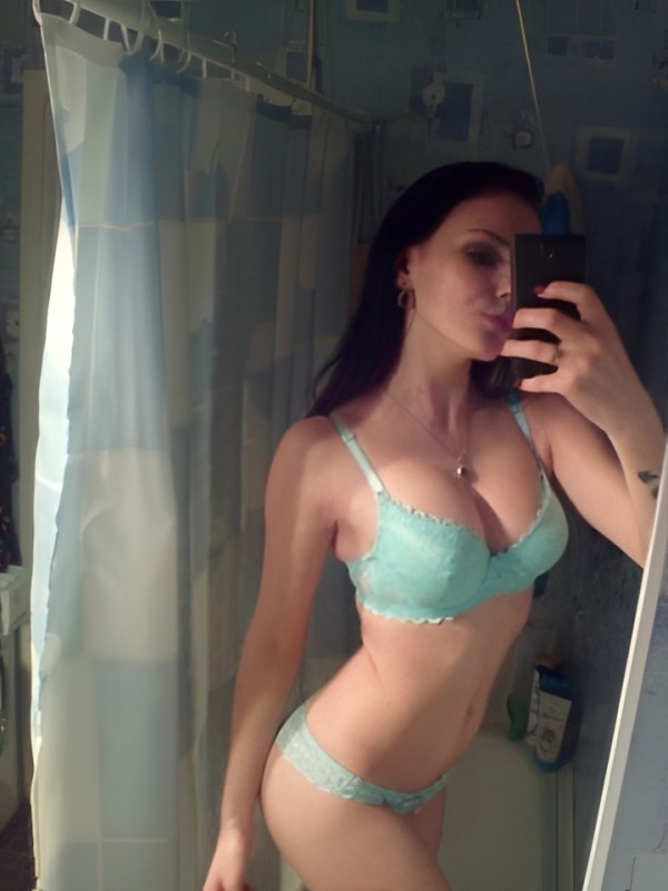 Светлана привлекательная девушка из Махачкалы цена от 5000 руб