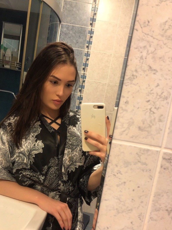 Лиза привлекательная девушка из Махачкалы цена от 3500 руб